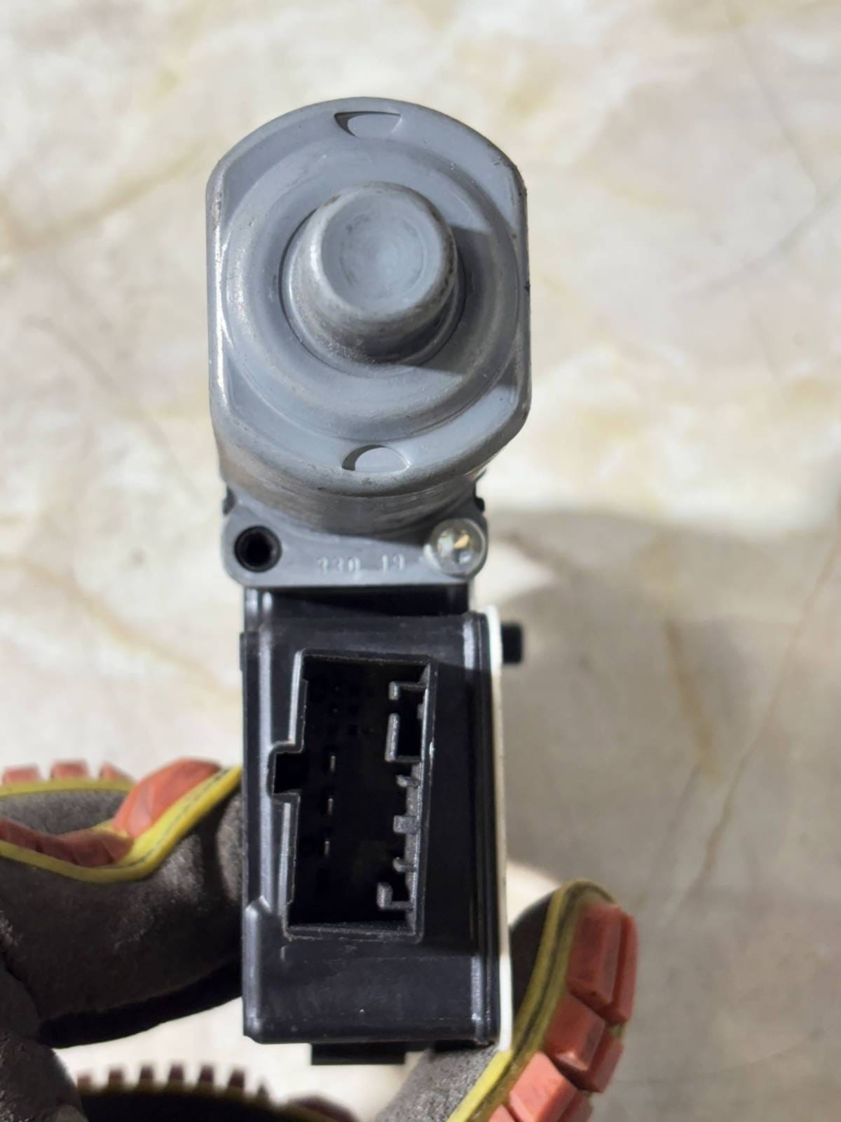 Skoda Karoq Rear right rear window regulator motor 5Q0959408A