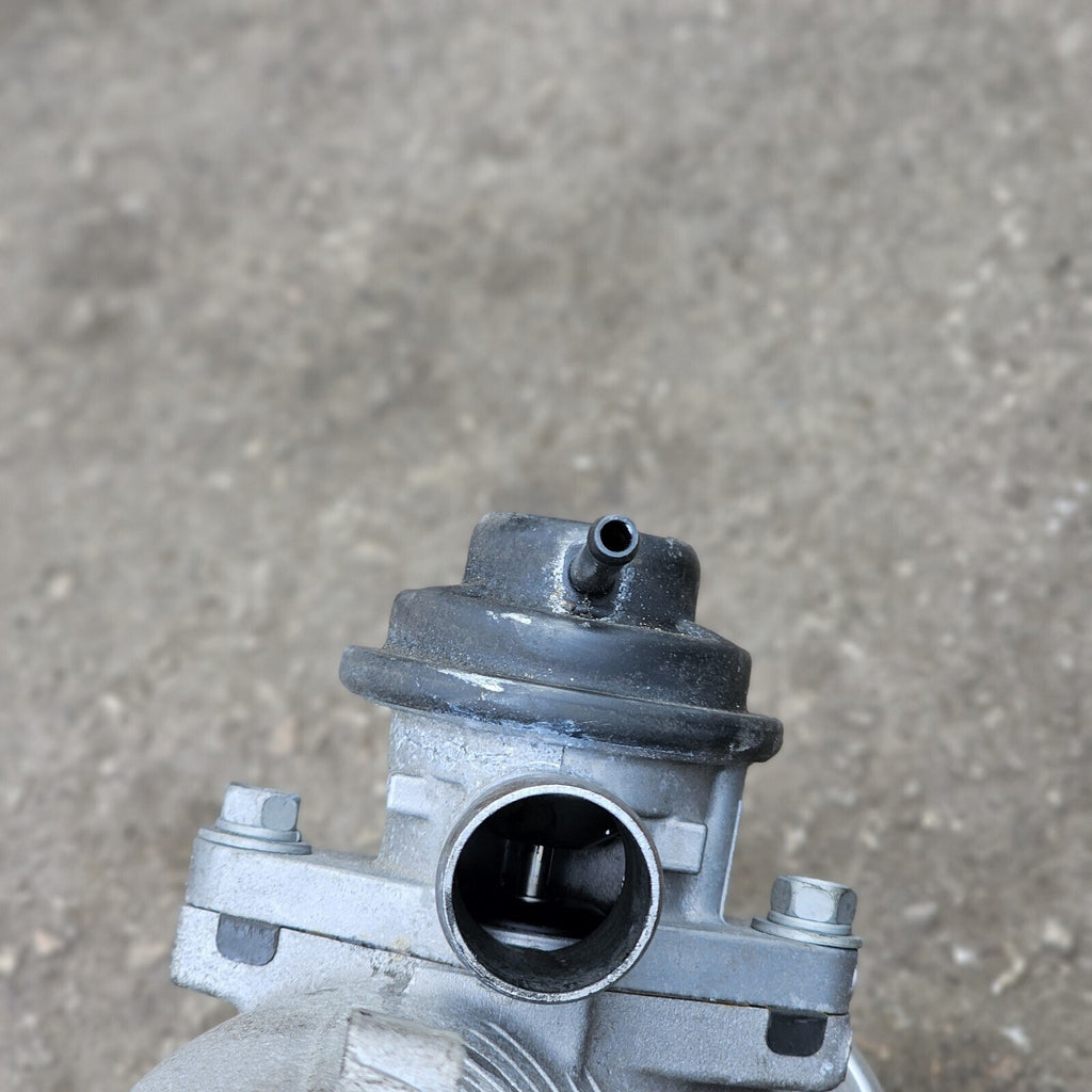 Nissan R35 GT-R blow off valve and pipe K5T09481