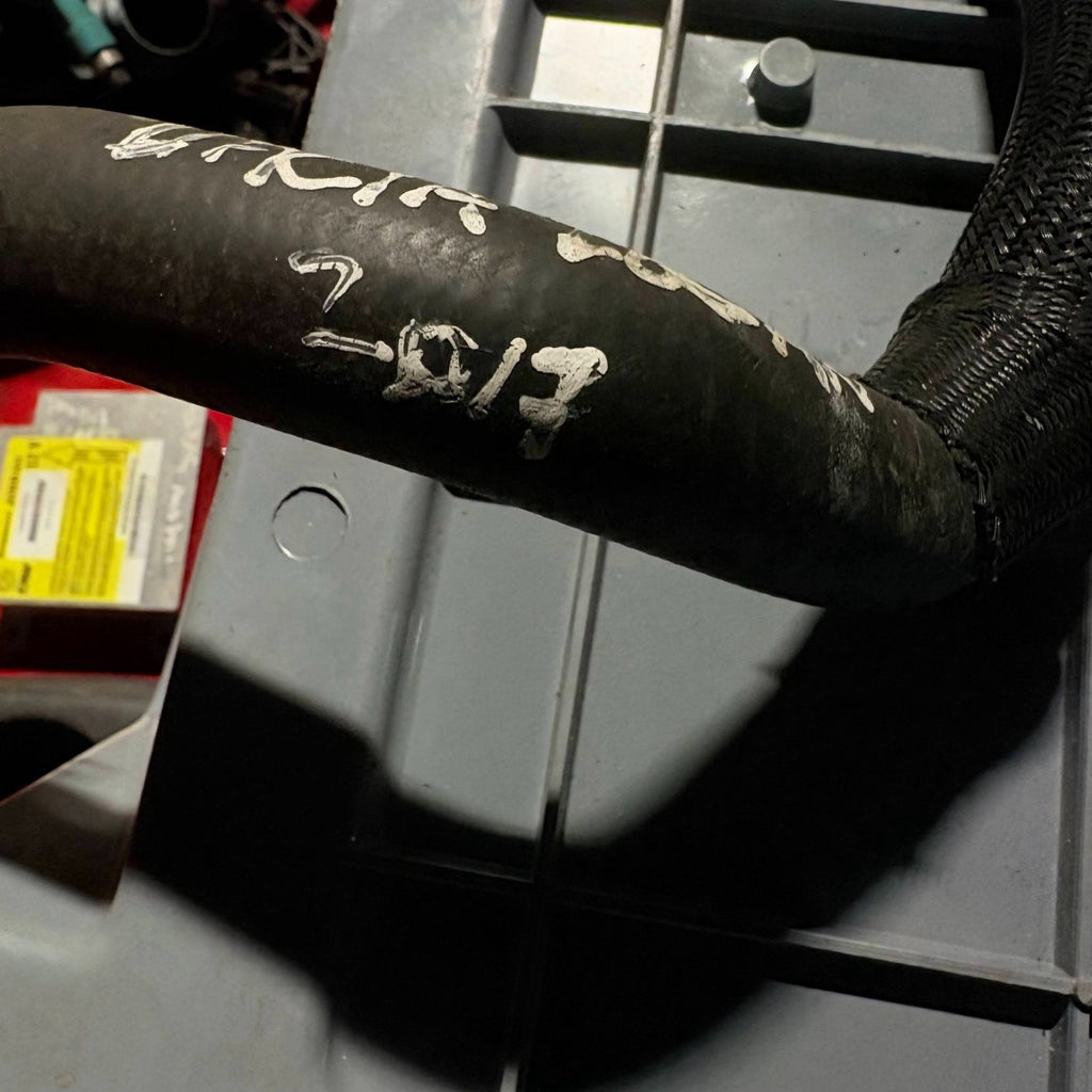 Dacia Logan 2017 Engine Water Coolant Pipe Hose and Thermostat 924005588R