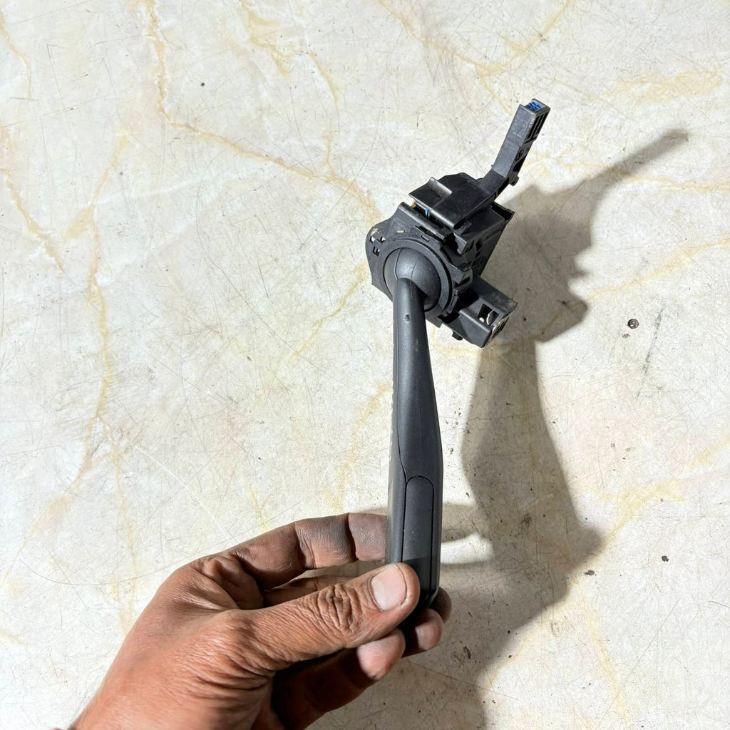 VW Volkswagen Golf 5 Seat Windscreen Wiper Stalk MFA Control Switch 1K0953519