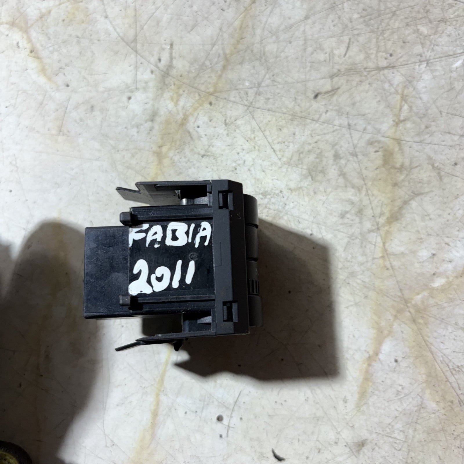 Skoda Fabia 2011 Headlight Range Control Switch