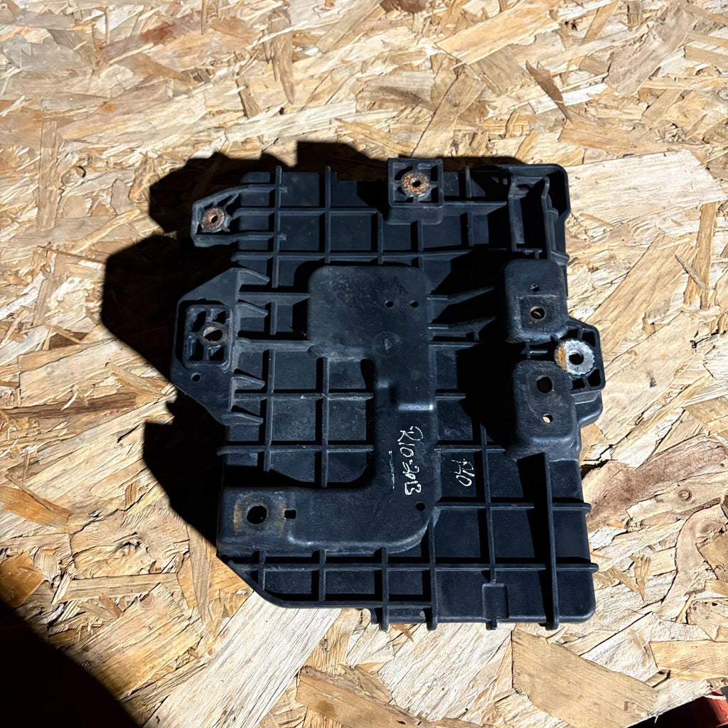 Kia Rio Mk3 UB 2012-2015 Engine Bay Battery Tray Holder 37150-1W000 1.2 Petrol