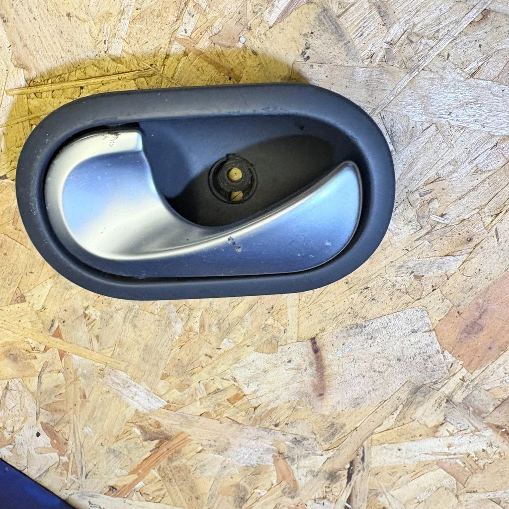 Renault Grand Scenic 2004 Left Passenger Nearside Rear Inner Door Handle