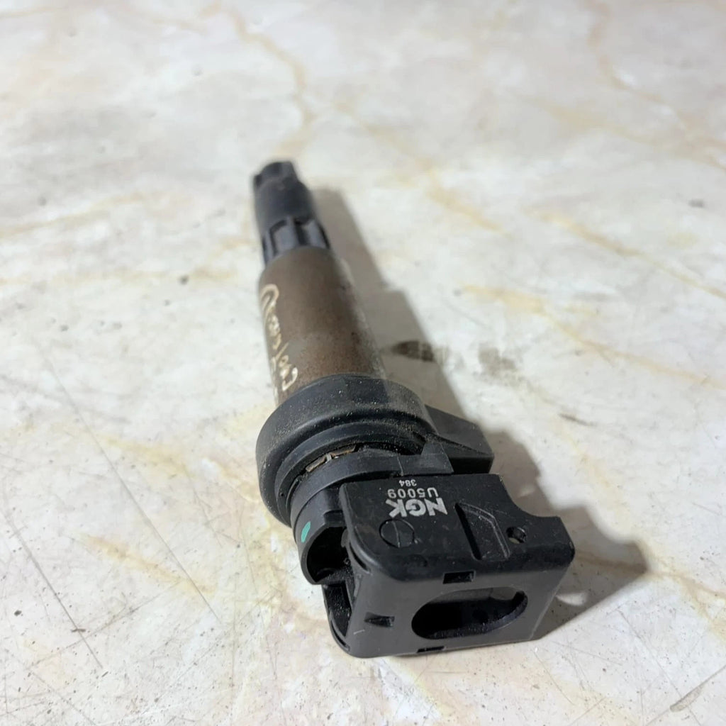 BMW Z4 E85/E86 2003-2009 Ignition Coil Pack Pencil Coil NGK U5009 12137551260