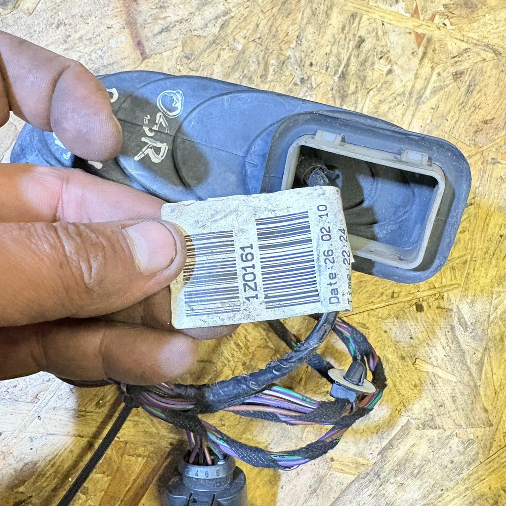 SKODA OCTAVIA REAR DRIVERS RIGHT SIDE DOOR WIRING LOOM HARNESS 2017