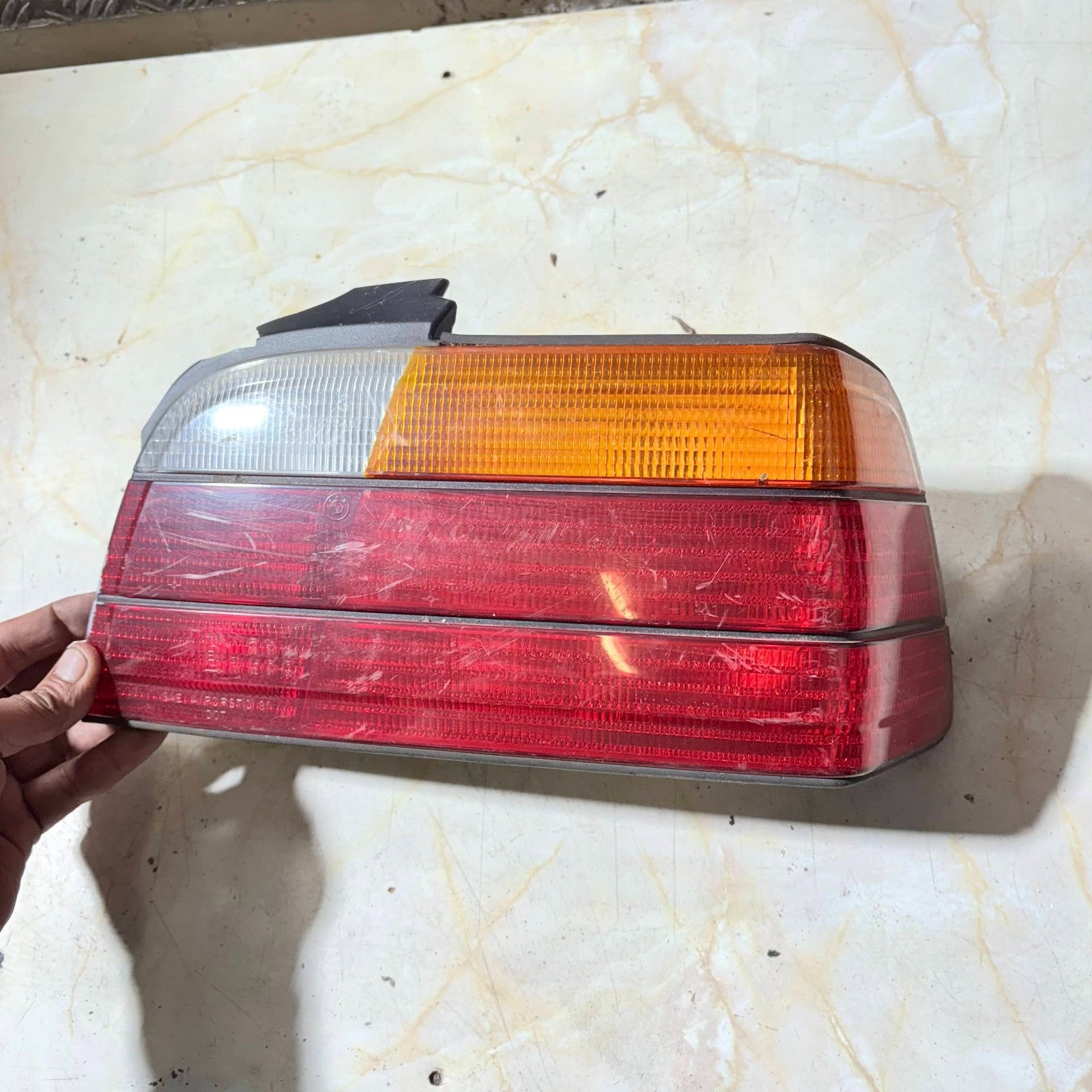 BMW E36 3 Series 320 Rear Right Tail Light Lamp 29548012