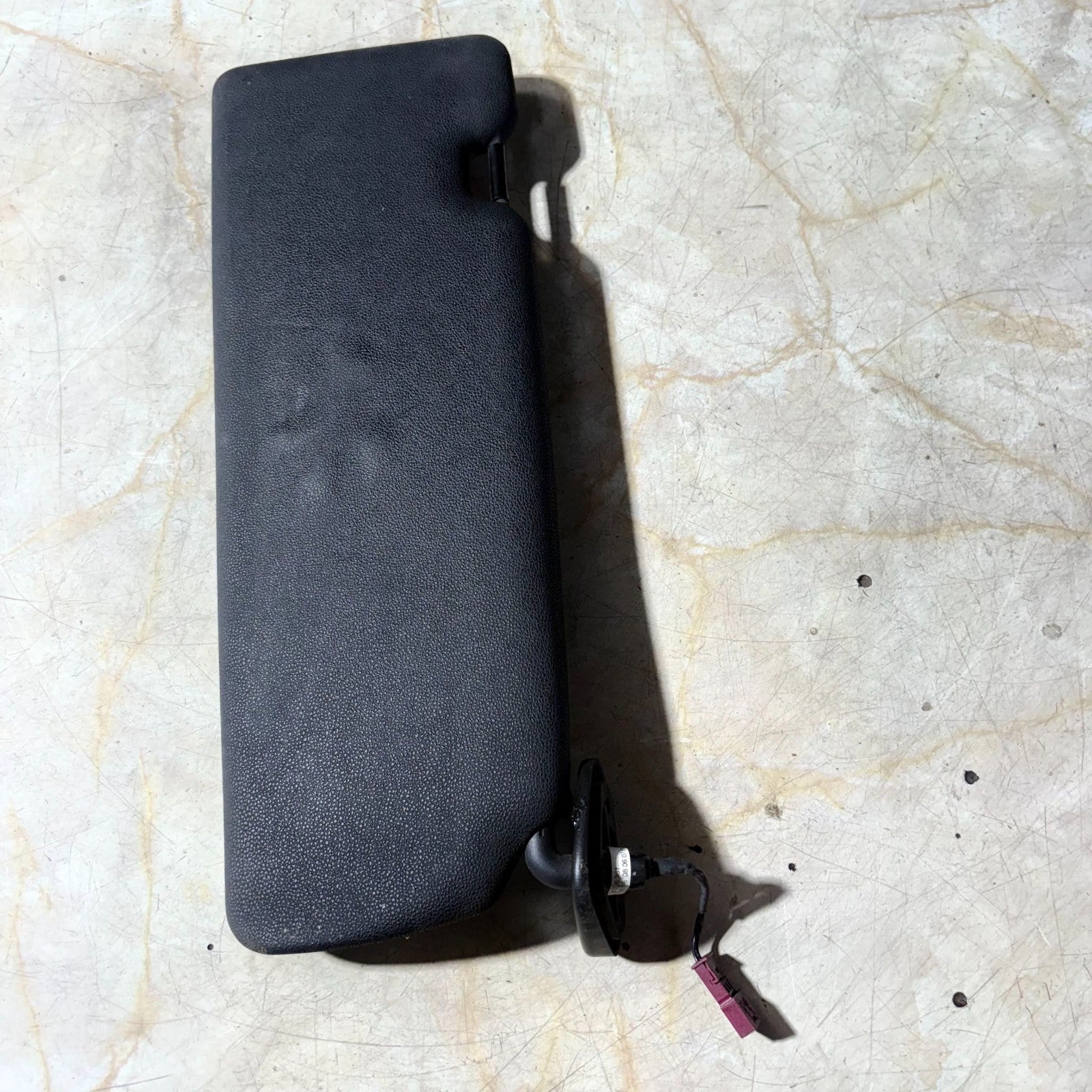 BMW 1 Series 116 E87 E81 2004-2011 Passenger Left N/S Black Sun Visor 8036361