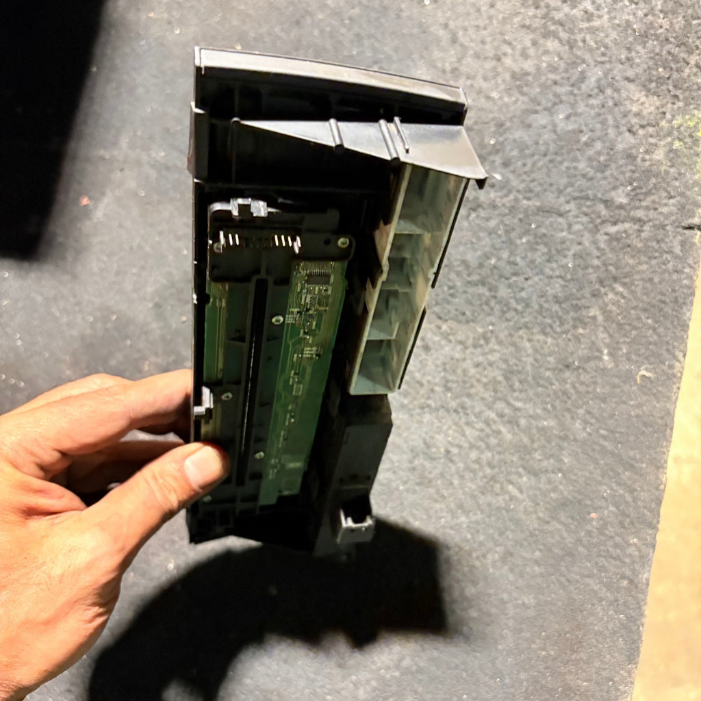 AUDI CD CHANGER PLAYER 8K2 959 674 A