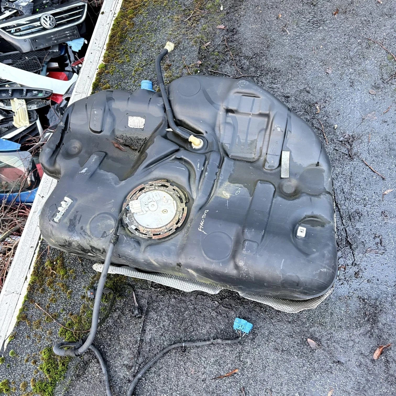 Vauxhall Insignia Diesel Fuel Tank 13247189 VEI40554