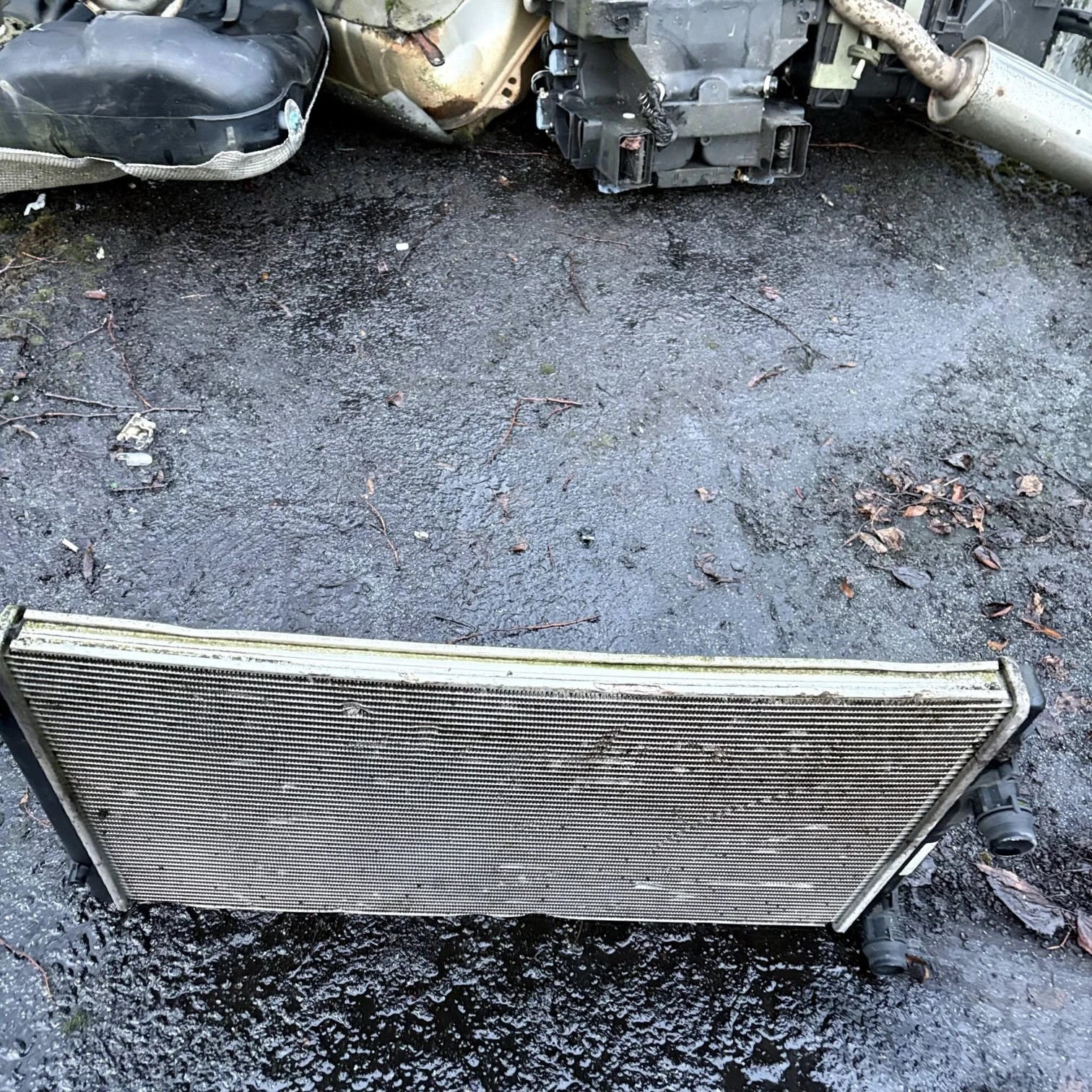 VW Passat B6/B7 Radiator 1K0121253H Golf MK5 MK6 A3 8P Octavia Leon Touran