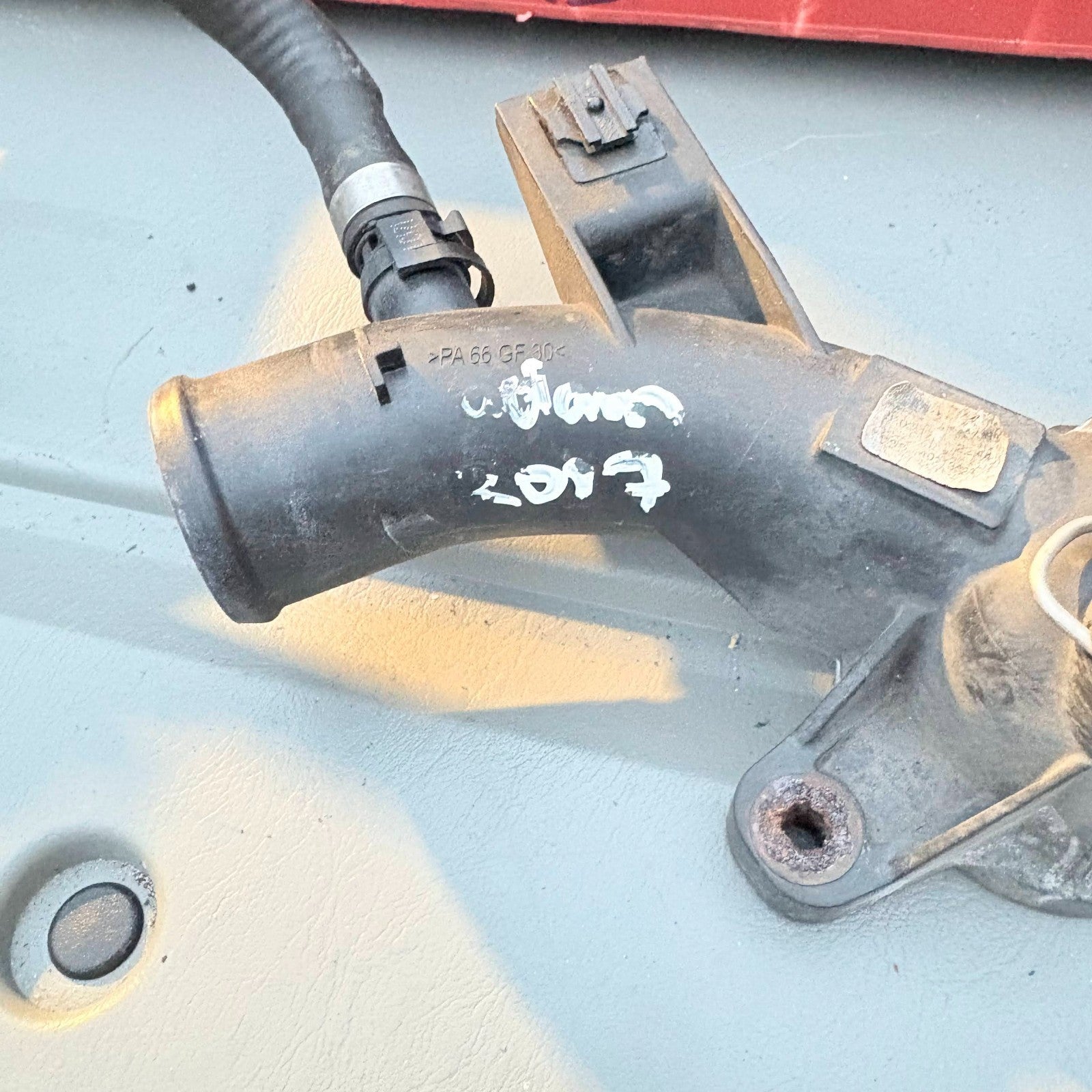 Vauxhall Adam Thermostat Water Outlet Housing & Sensor 2013-2019