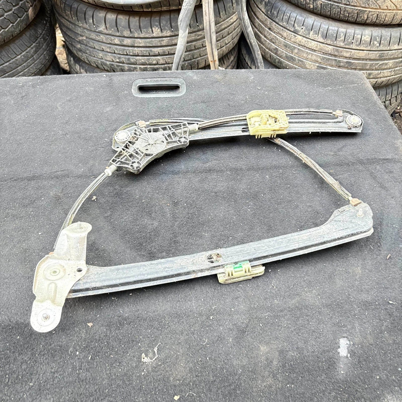 VW Polo 9N3 2005-2009 5-Door Front Right Driver Window Regulator 6Q4837462G
