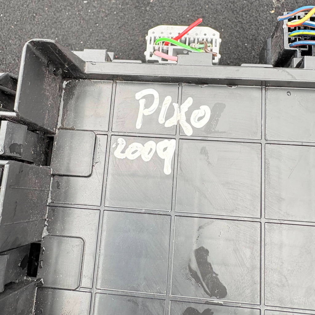 NISSAN PIXO 2009 INTERIOR DASH FUSE BOX 68K10