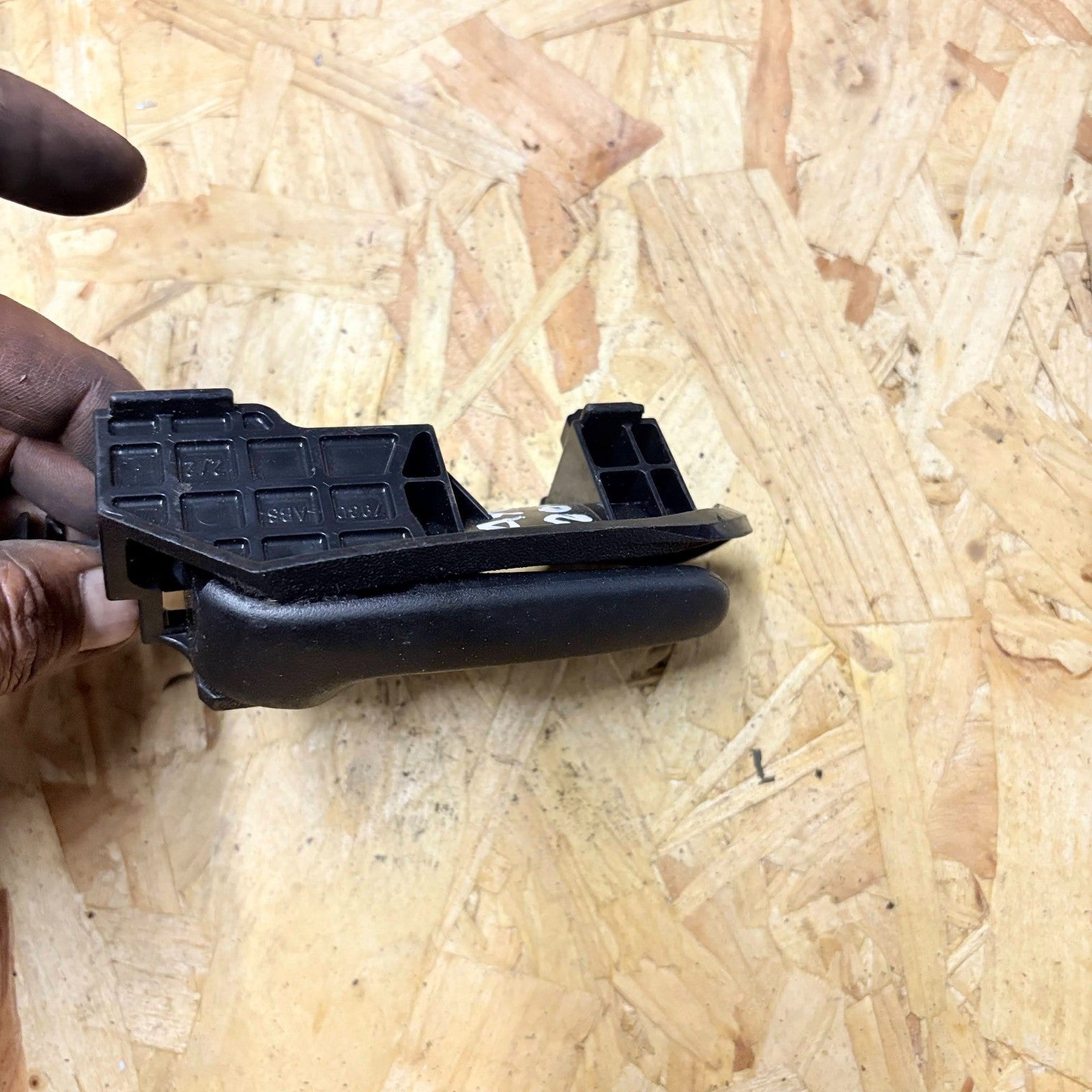 Toyota Aygo Mk1 2005-2014 Driver Front Right Interior Door Handle 69205-0D060