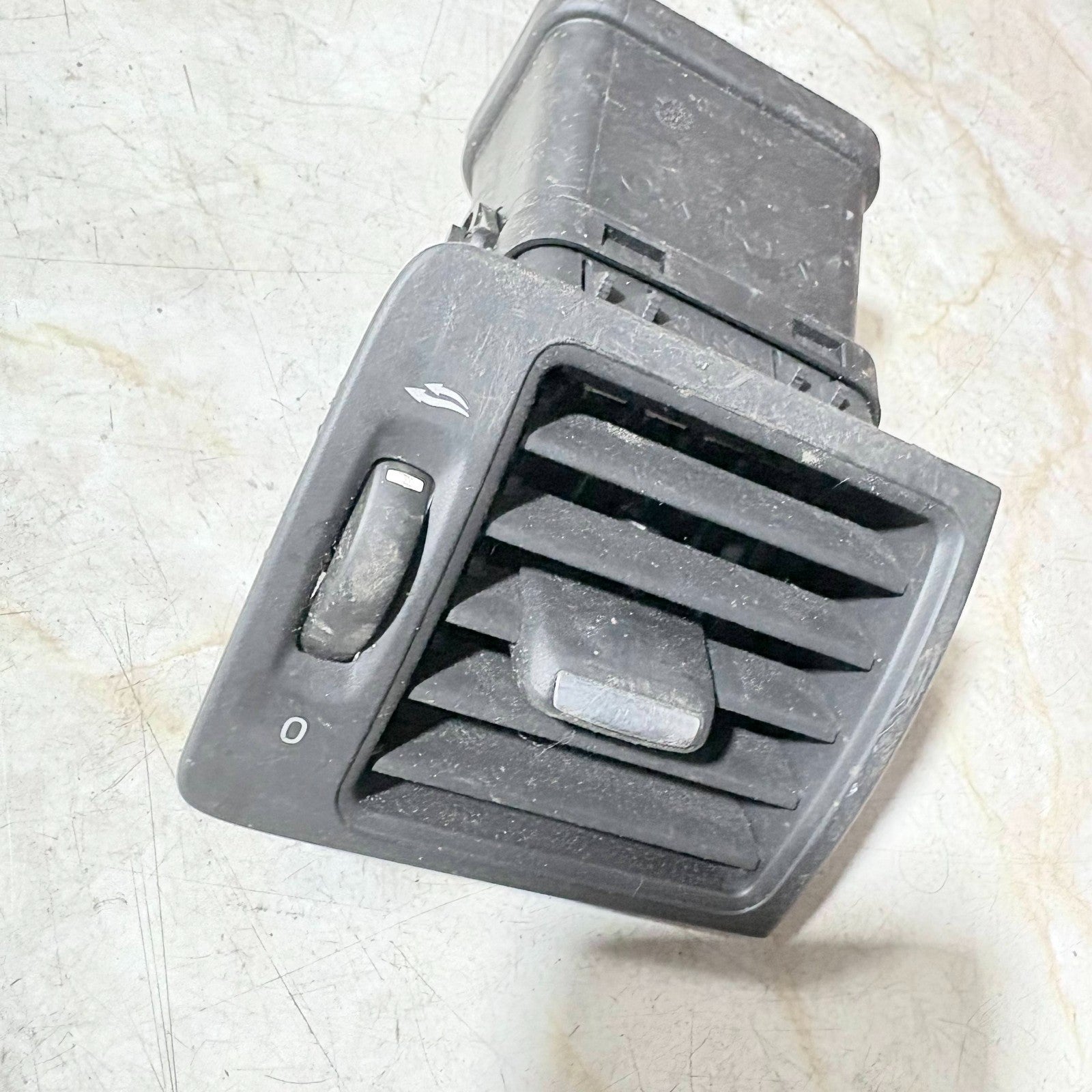 Volvo V50 2009 Dash Air Vent Heater Grille Right Side