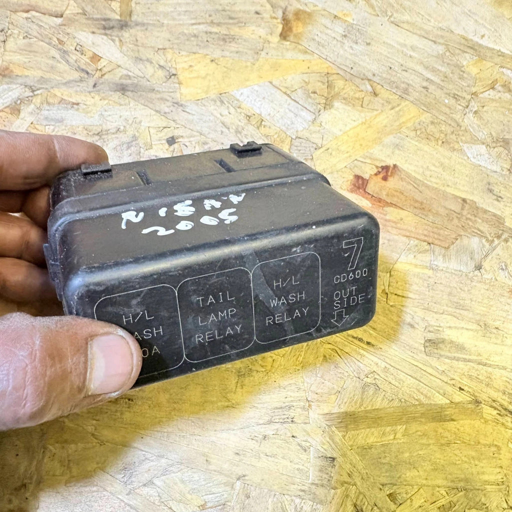 NISSAN QASHQAI 2005 J11 FUSE RELAY BOX 24382AD100