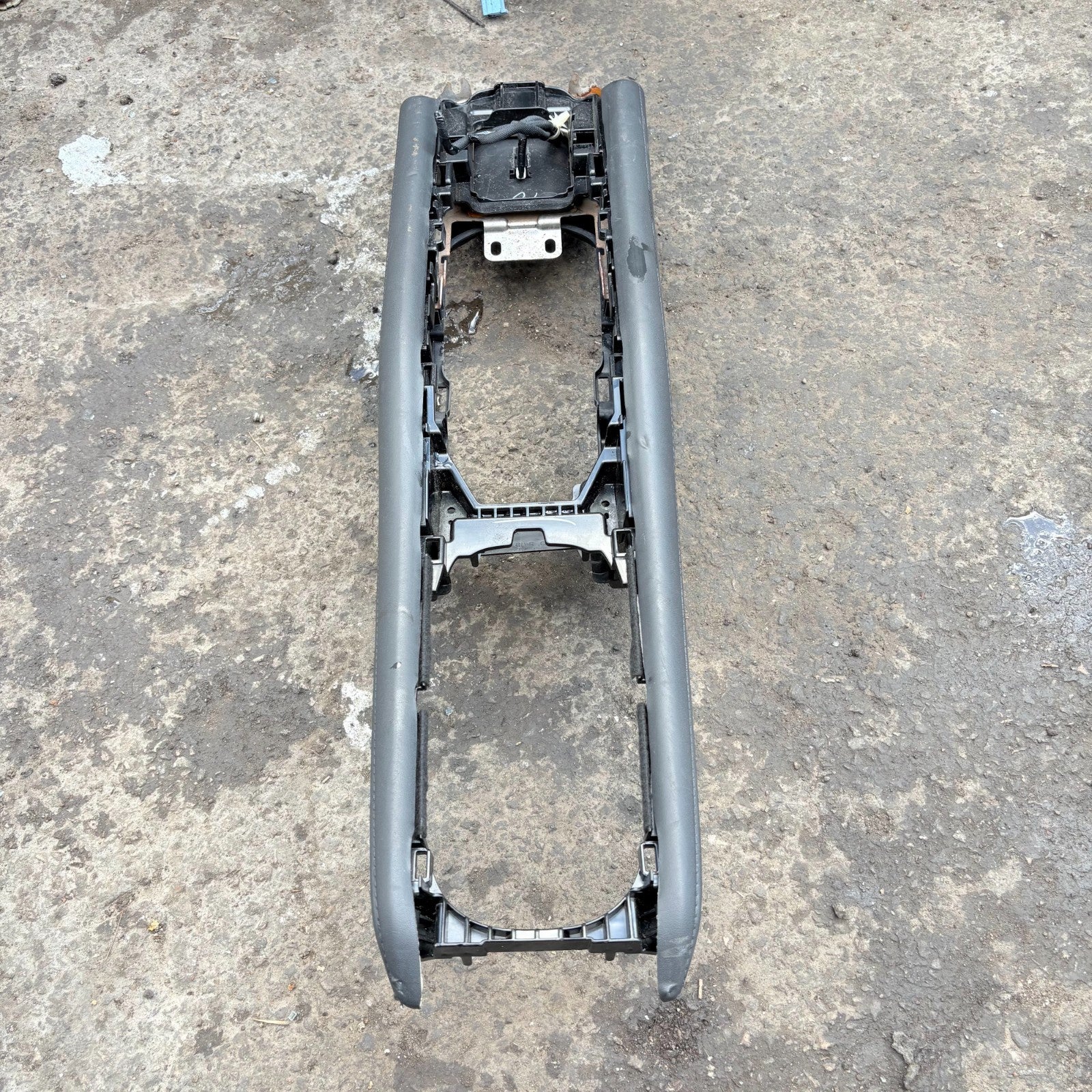 2018 HONDA HR-V FRONT CENTRE CONSOLE TRIM