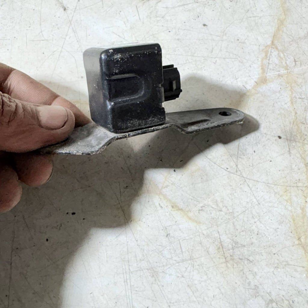 NISSAN CUBE Z11 MK2 (2006) CRASH IMPACT SENSOR 98582AX000
