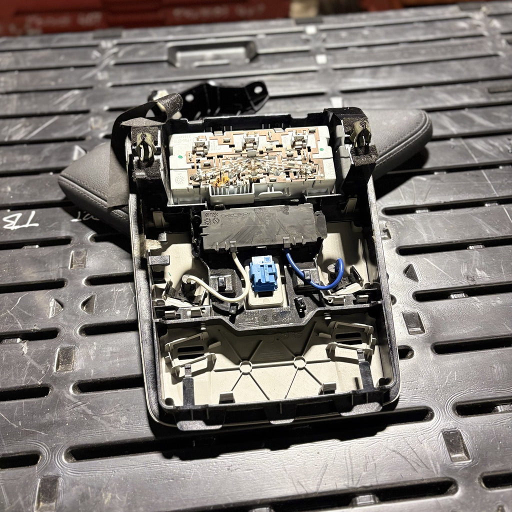 VAUXHALL INSIGNIA 2008-2013 INTERIOR ROOF READING COURTESY LIGHT 13251594