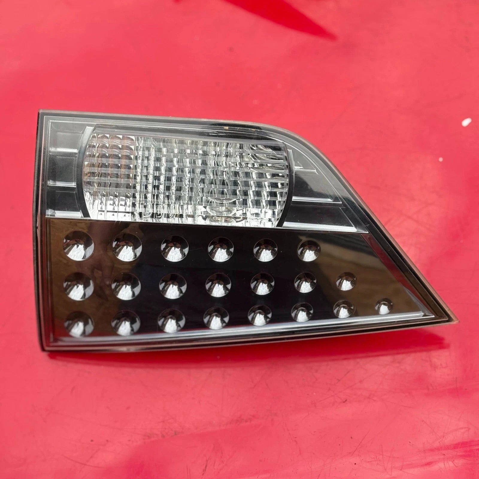 Tailgate Inner Lamp Rear Right for a Mitsubishi Outlander 2008 - CW5W