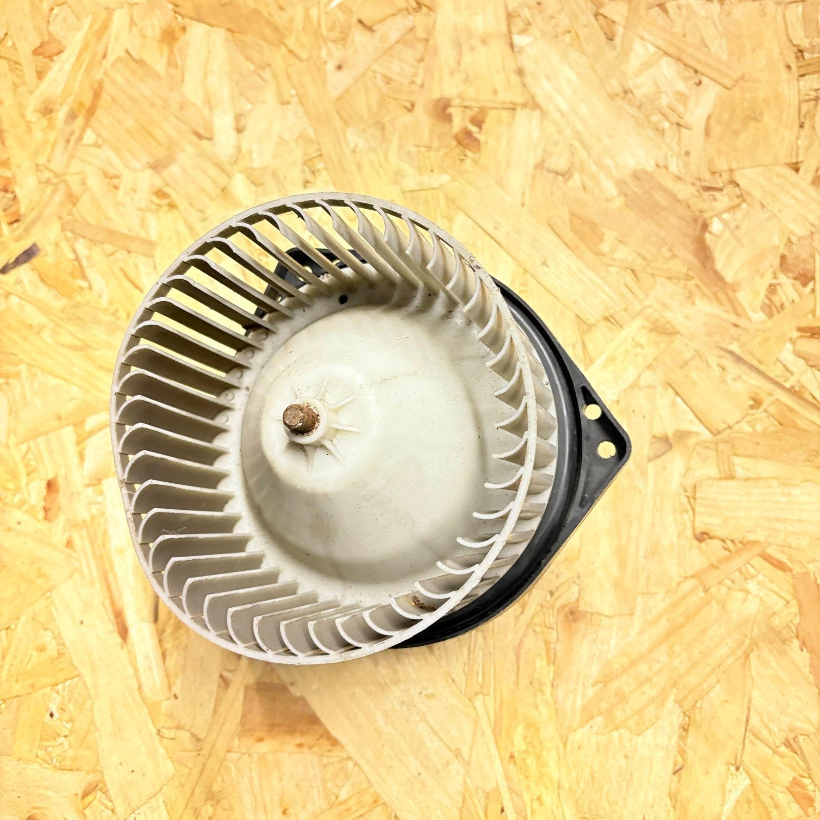 Suzuki Ignis Heater Blower Motor Fan Assembly 173-60073-01