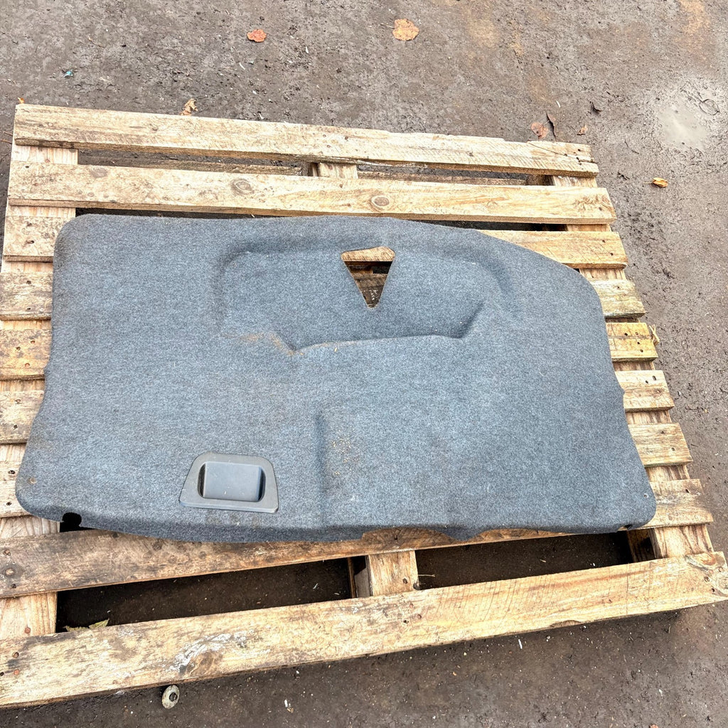 2002-2004 Audi A6 Boot Lid Trim