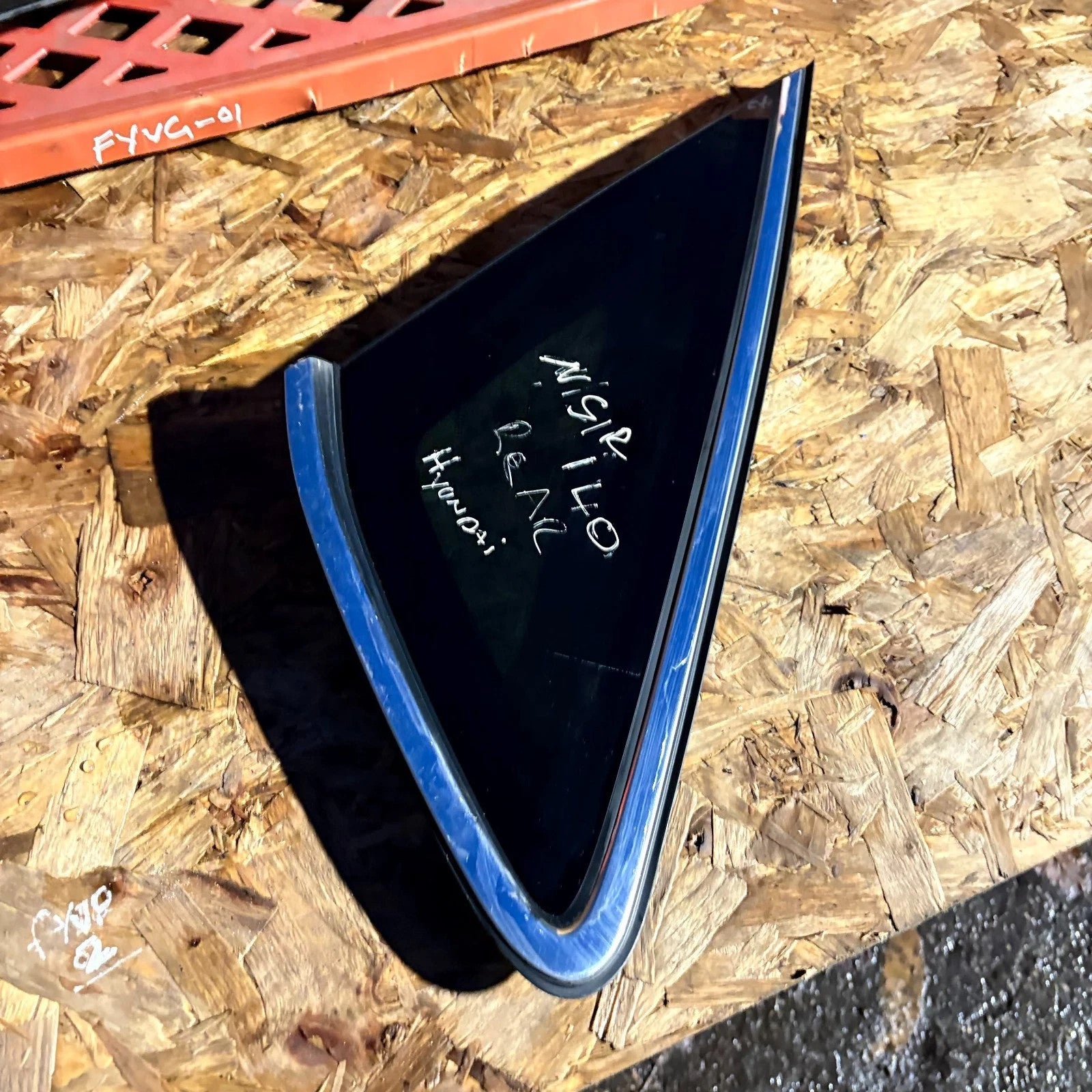 HYUNDAI I40 MK1 REAR PASSENGER LEFT SIDE QUARTER WINDOW GLASS 2011-2019