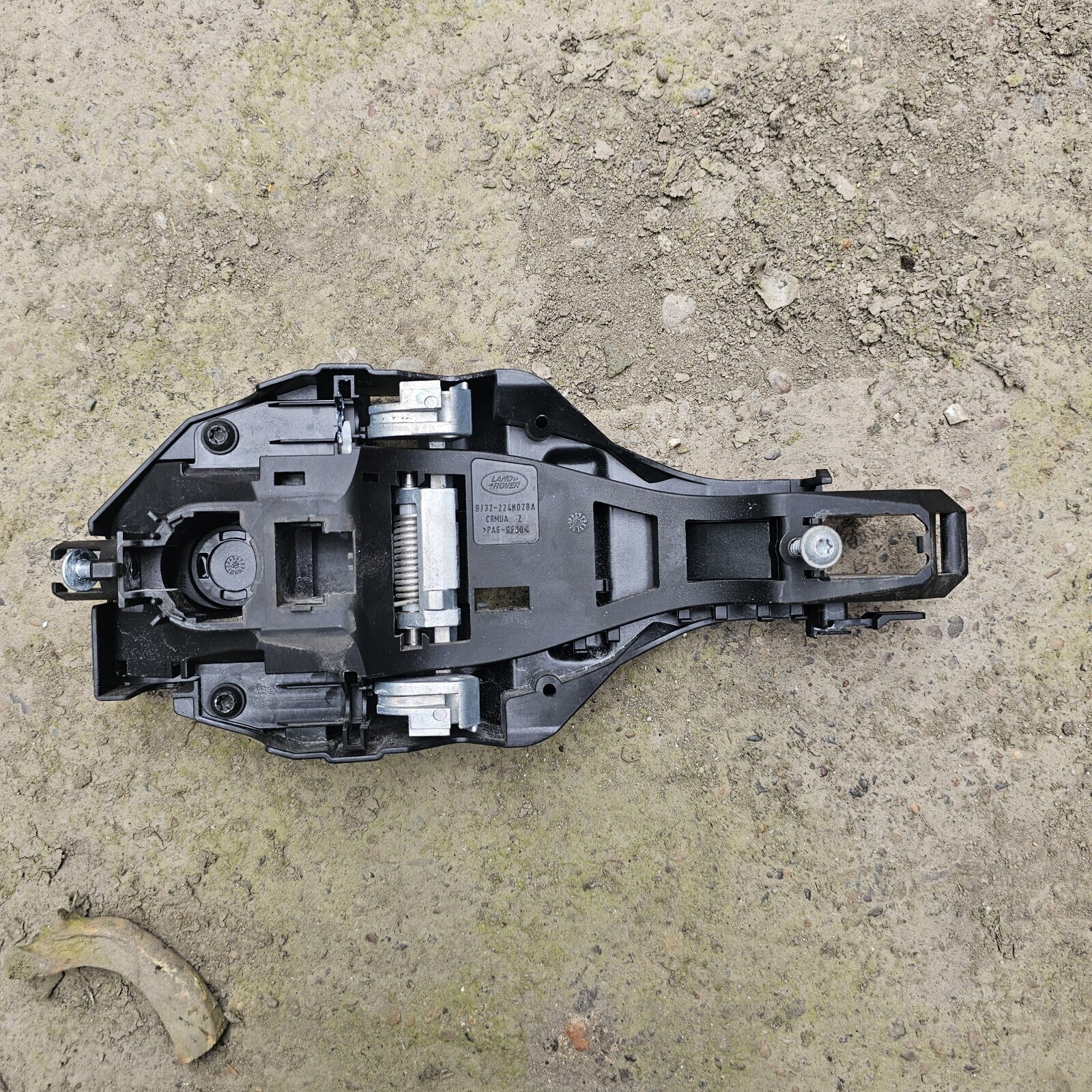 LANDROVER DISCOVERY 5 Door Handle Drivers Front Bracket L462 FK72224A80AA