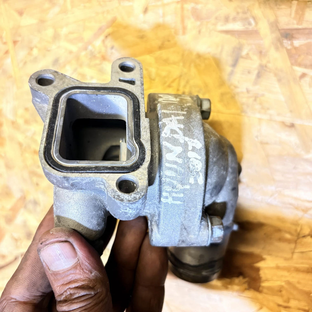 Honda Cbr 929 Rr 00-01 Thermostat Valve 19311Mcj305 19315Mcj000 2017