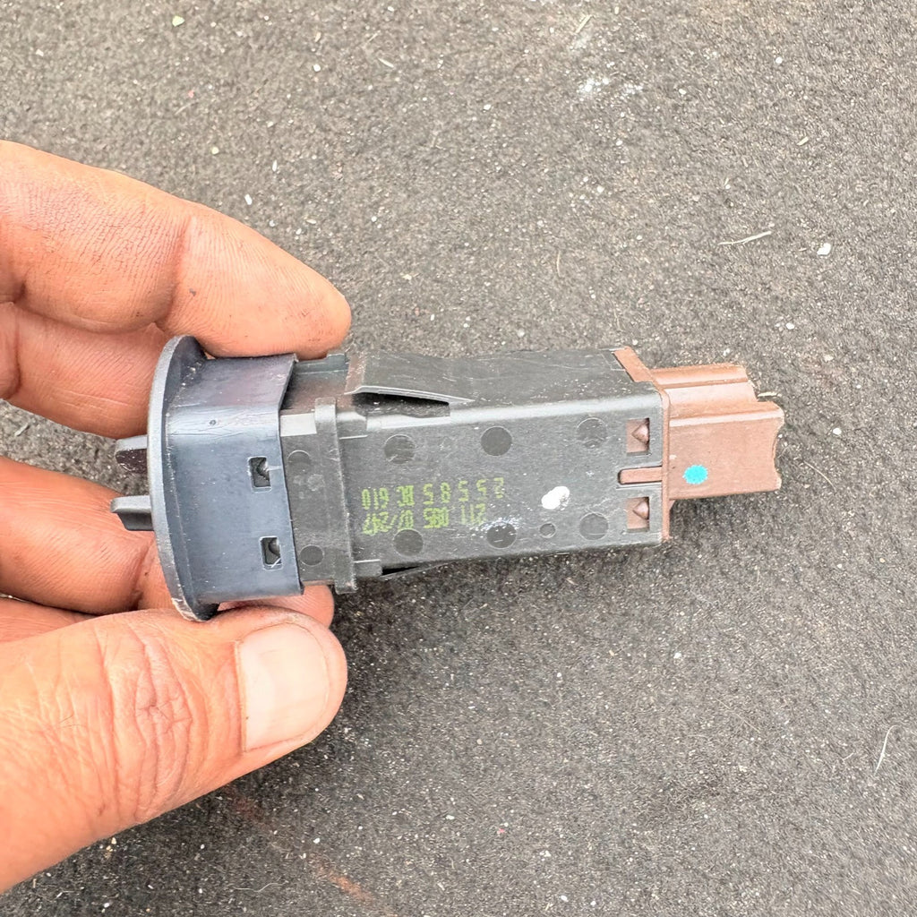 NISSAN QASHQAI J10 MK1 06-13 AIRBAG ON OFF DEACTIVATION SWITCH