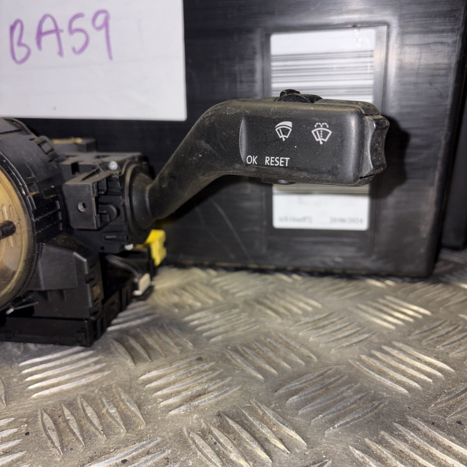 VW Passat B6 05-10 Steering Column Indicator Wiper Stalks 3C5953513A 3C5953507A