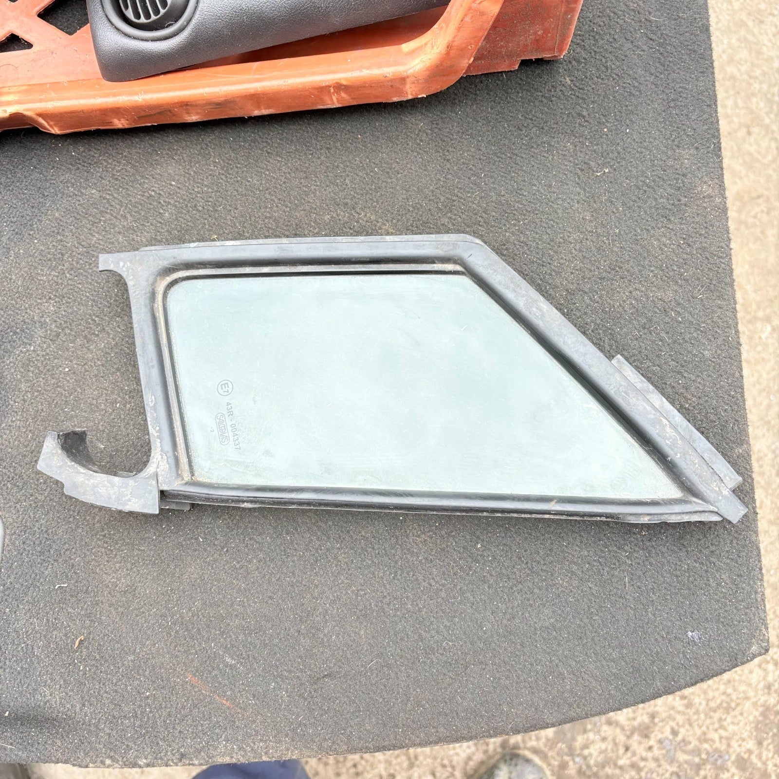 Vauxhall Agila 2011 Left Passenger NS Front Quarter Light Glass 43R-004337