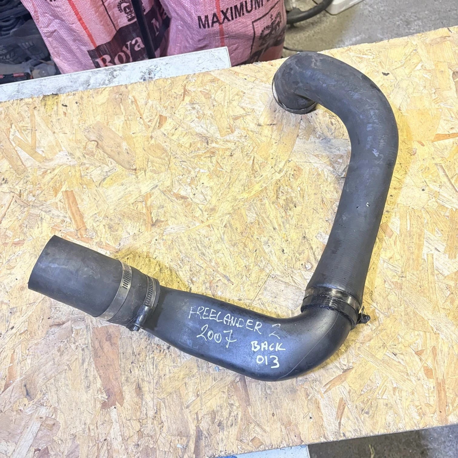 Land Rover Freelander 2 2.2 TD4 Intercooler Inlet Hose LR009799 2007-2010