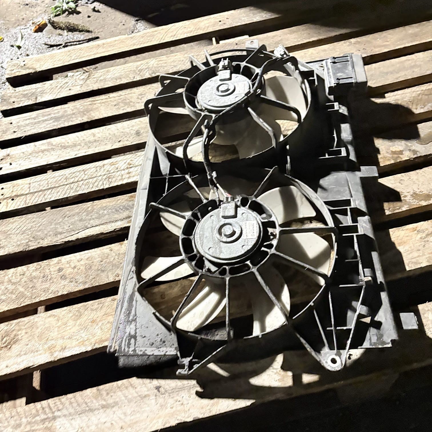 2004 Toyota Avensis 2.2 D4D Radiator Cooling Fans 16363-0G060