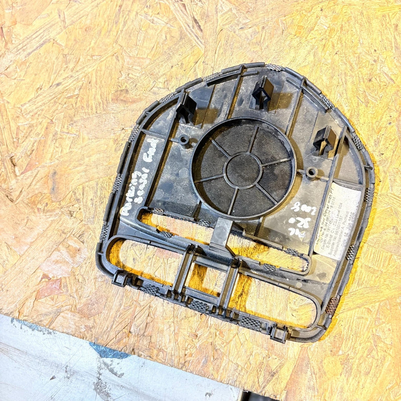 MERCEDES-BENZ 320 2006-2012 Dashboard Speaker A1646800418