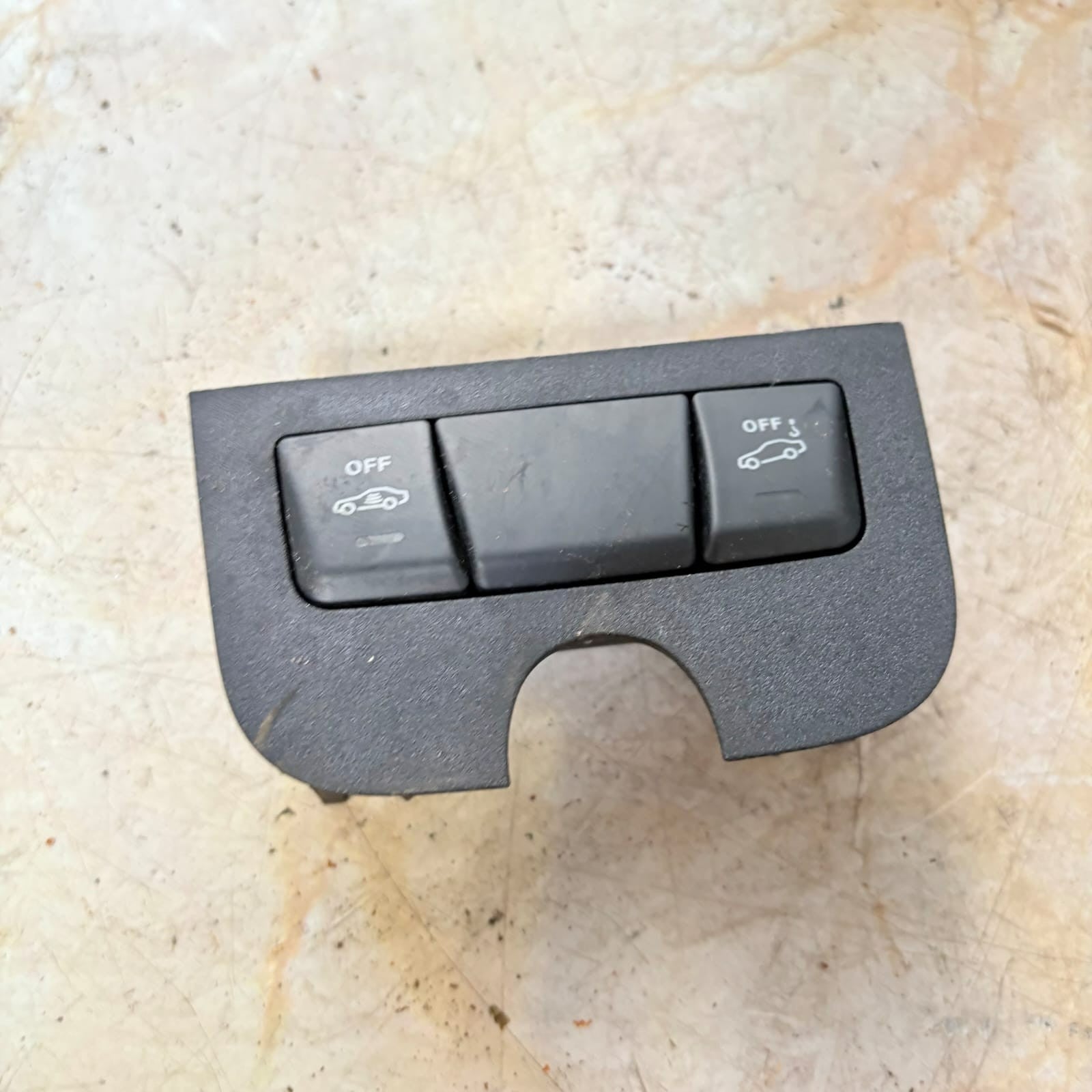 Mercedes-Benz Anti-Theft Towing Alarm Switch Control Panel A17282087 2015