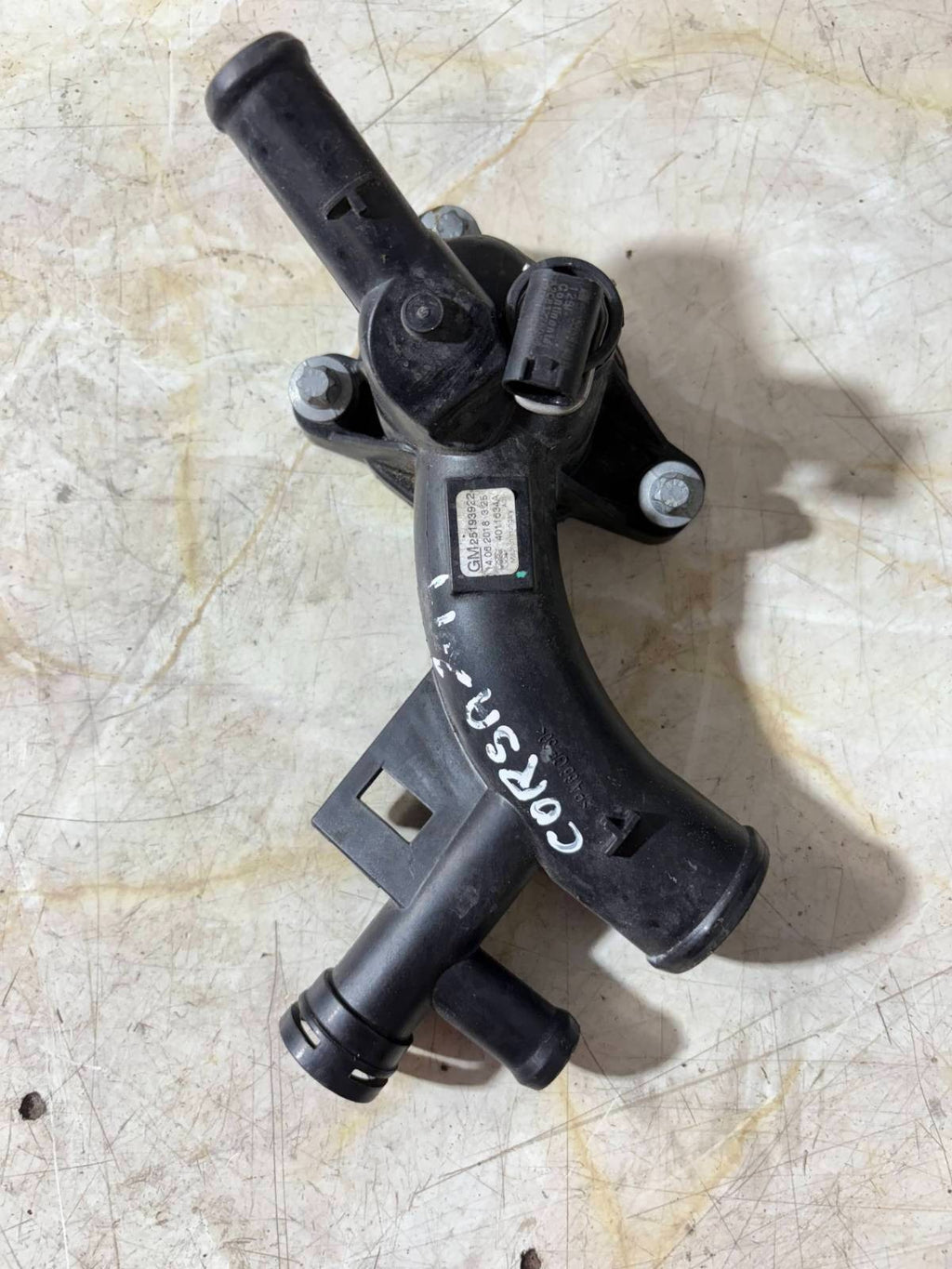 Vauxhall Corsa 2019 Water Outlet Thermostat Housing 25193922