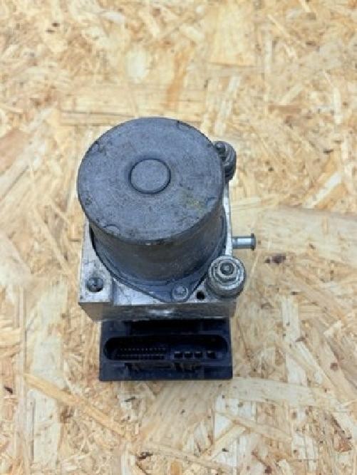 Nissan Qashqai J10 ABS Pump Control Module 0265800609 47660JD000 2007-2013