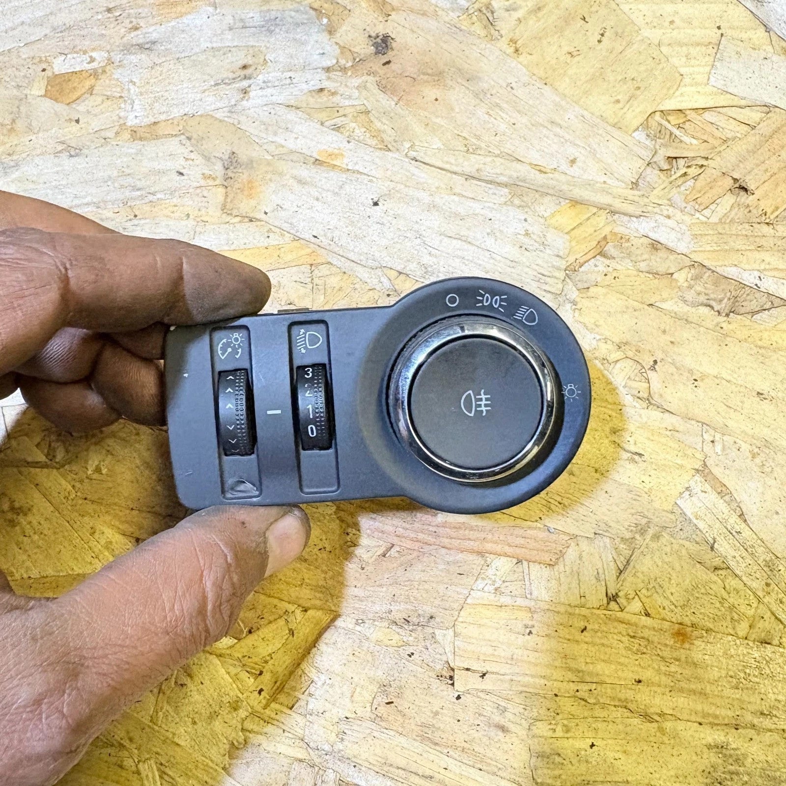 Vauxhall Astra J Headlight Fog Light Switch Controls Buttons 13268697 Mk6 10-15