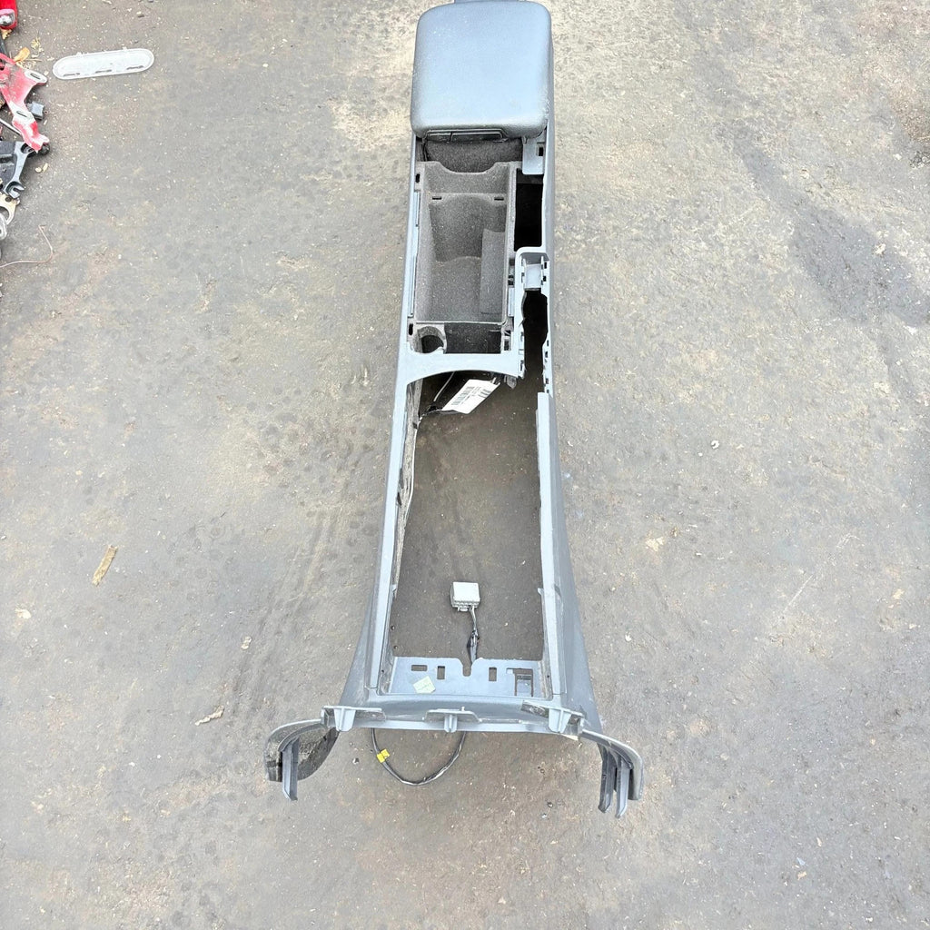 VOLVO V50 2009 HATCHBACK ARMREST WITH CENTRE CONSOLE 30755374