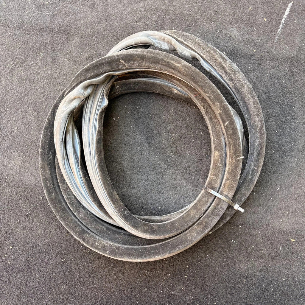 Range Rover Evoque L538 11-18 Front Right Offside OSF Door Seal BJ32-20708-A