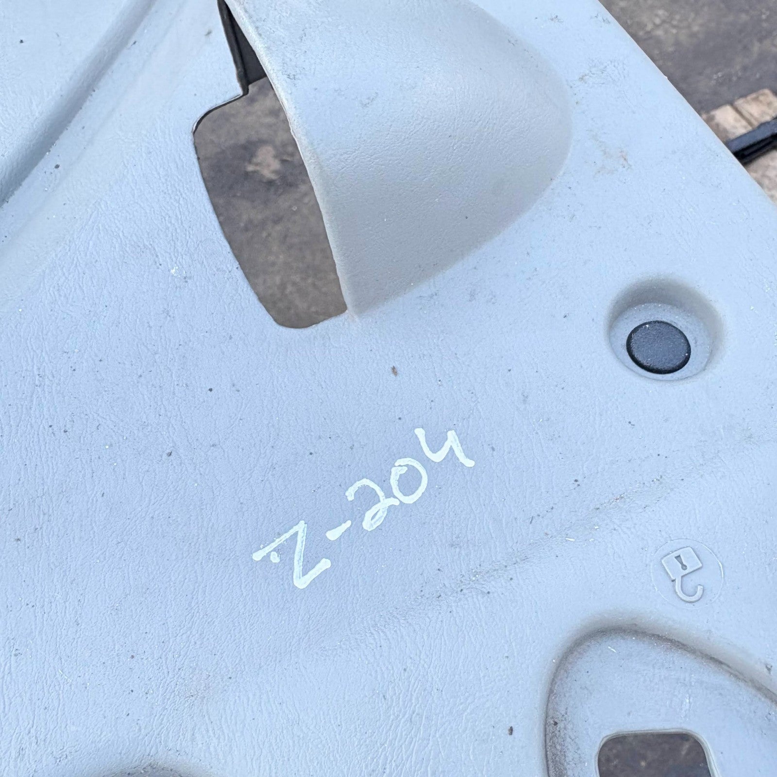 Nissan Qashqai 2004 Centre Console Arm Rest Cup Holder 96910 Jd000