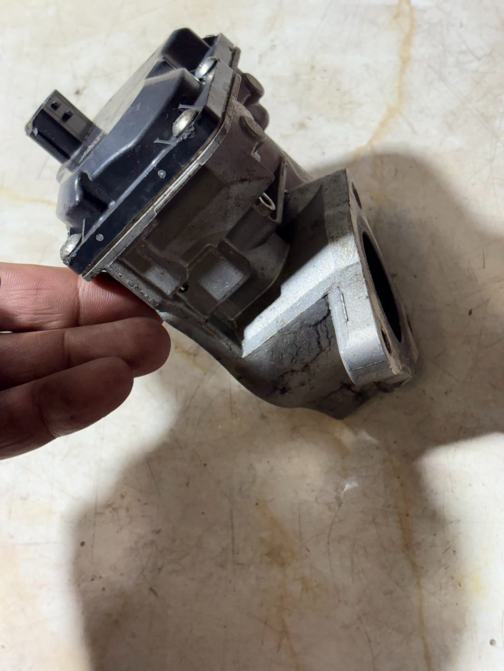 2015 NISSAN PULSAR EGR VALVE H8201143495