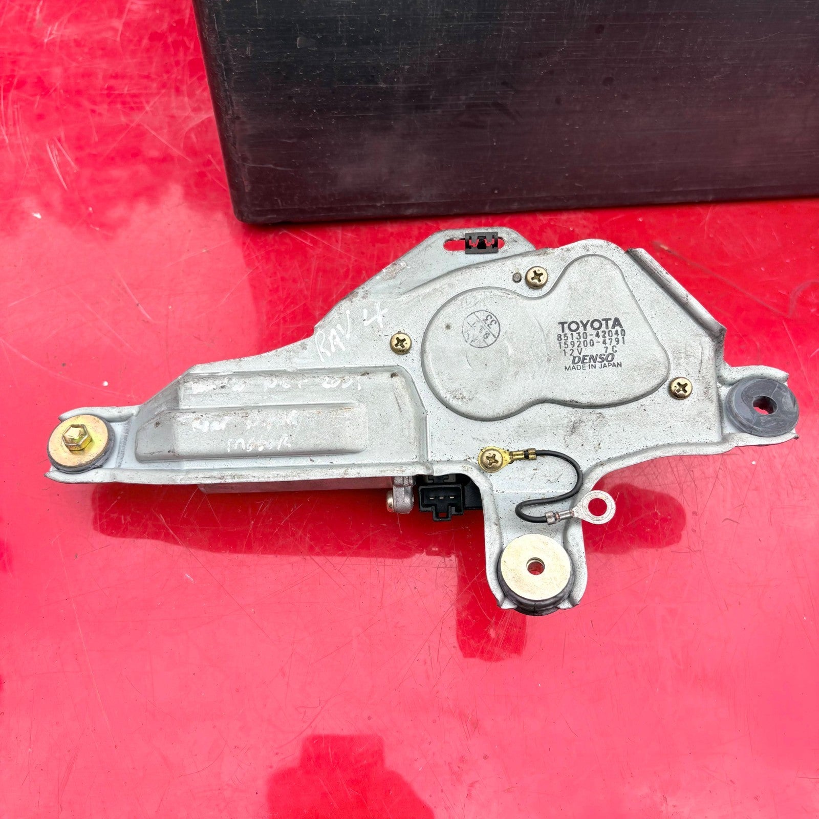TOYOTA RAV-4 2000-2005 REAR WIPER MOTOR 85130-42040