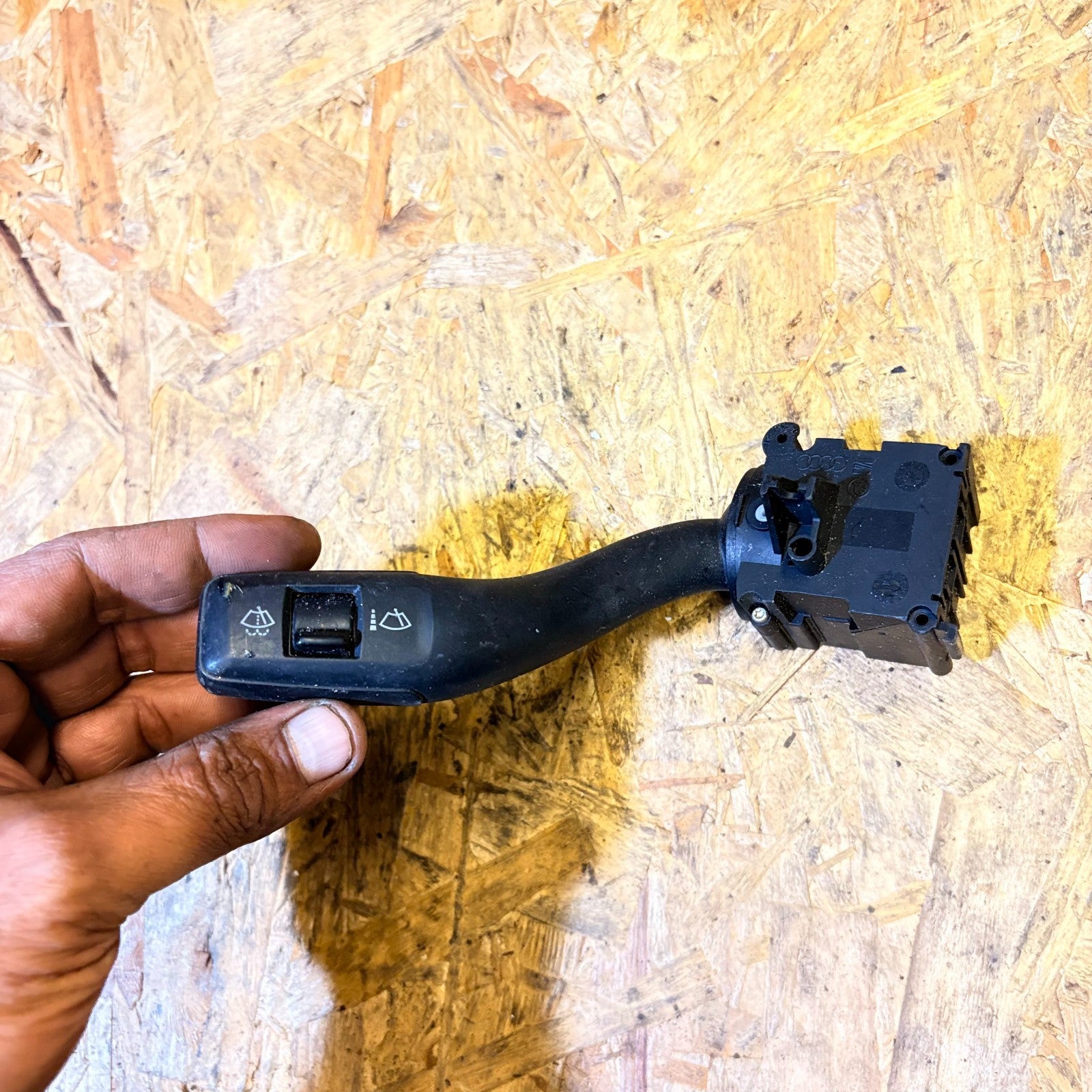 Audi A4/S4 B6 2001-2005 Cabrio 2003-2006 Wiper Stalk 8E0953503 8E0 953 503