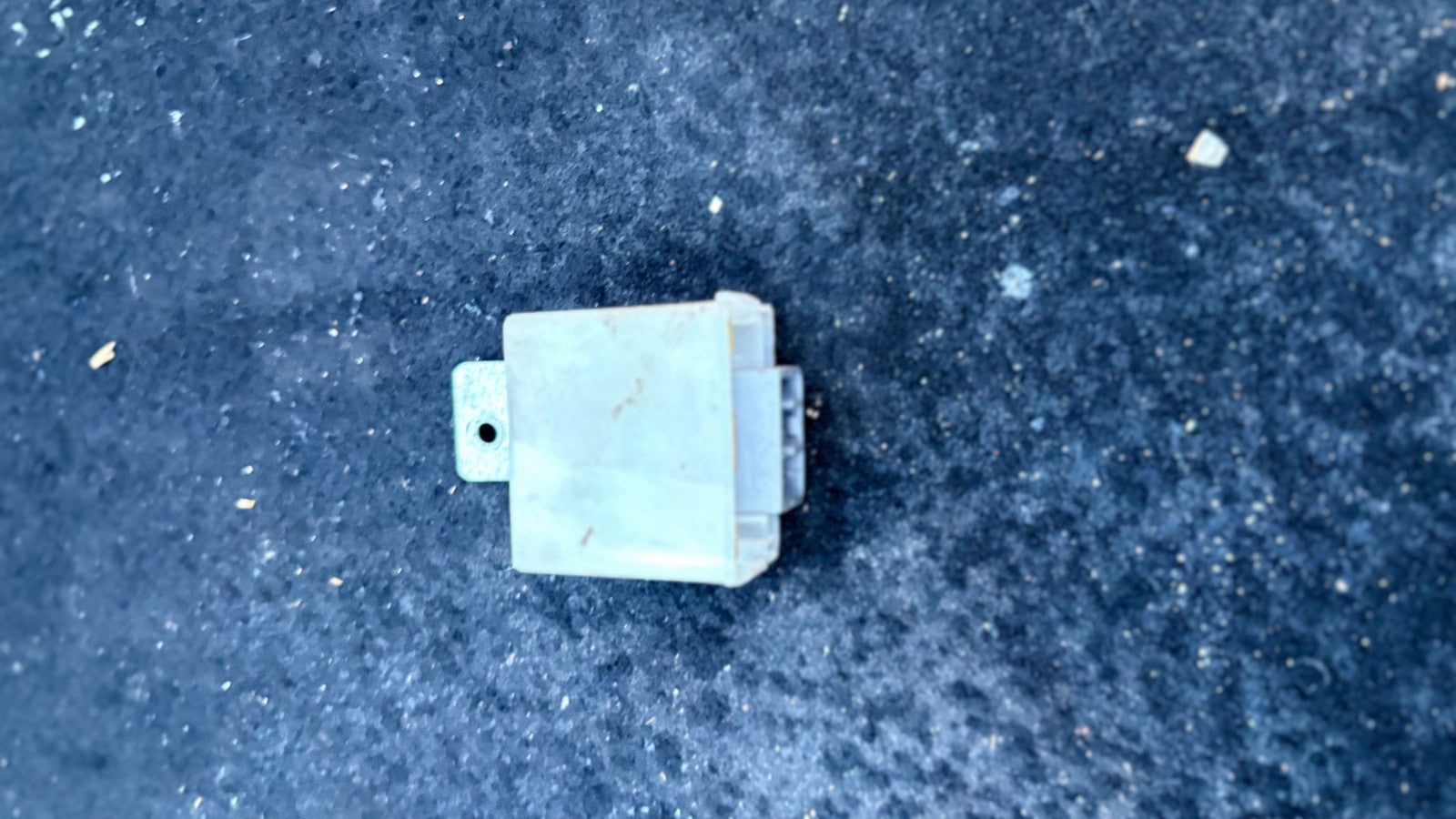 MERCEDES BENZ PARKING CONTROL MODULE