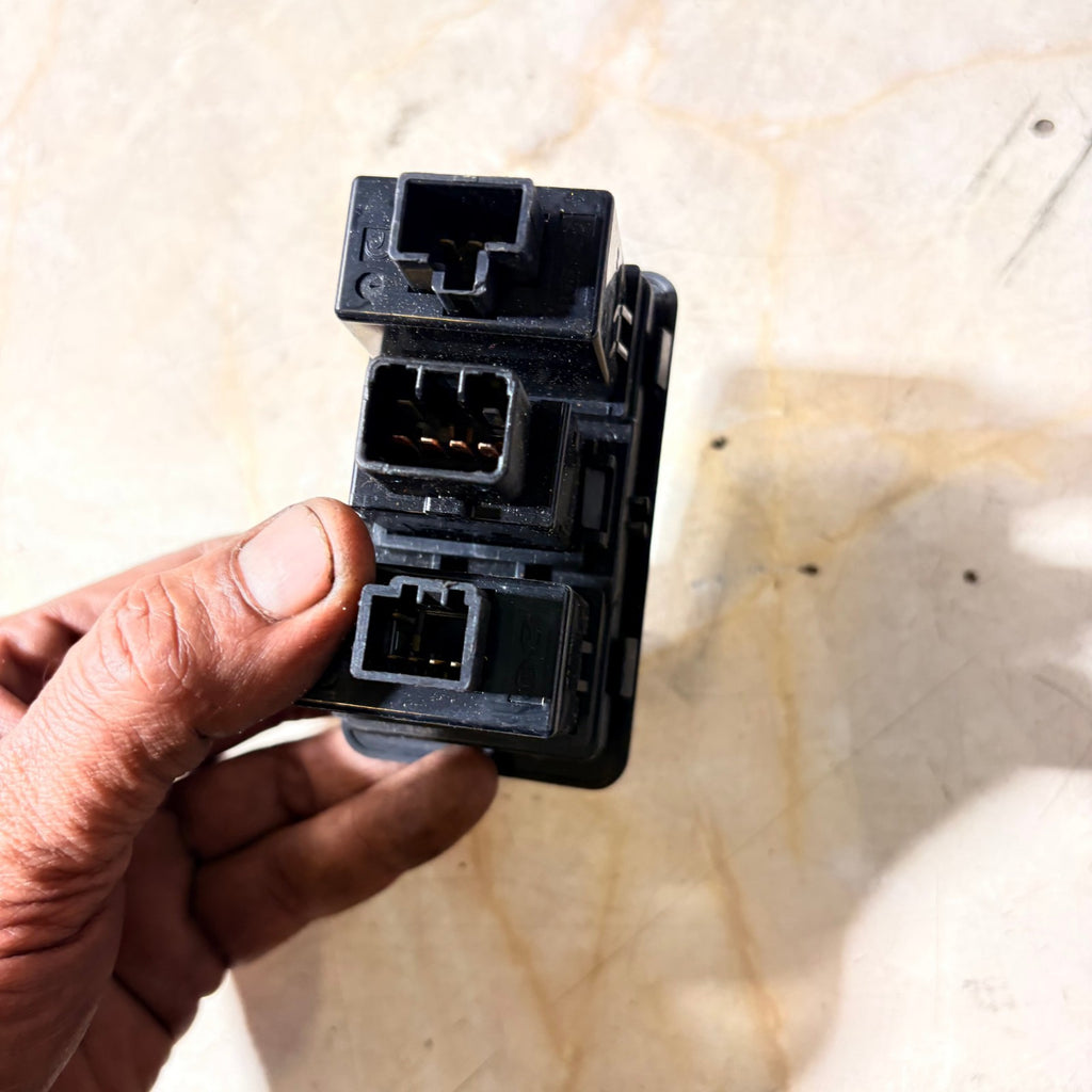 Hyundai i20 PB 2012-2014 Headlight Levelling Dimmer ESC Switch 93700-1J750RY