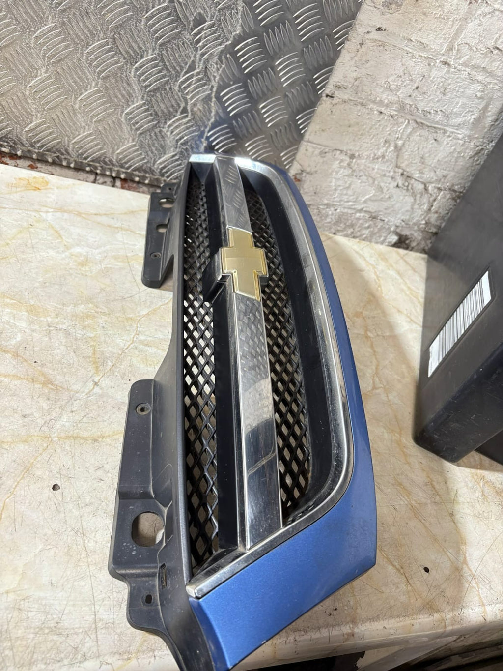 CHEVROLET CAPTIVA 2014 RADIATOR LOWER GRILL GRILLE CCOVER TRIM GMDAT 96 399 717