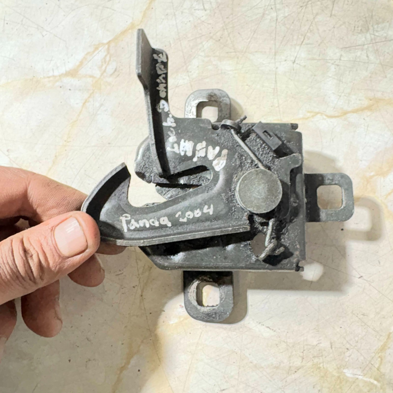FIAT PANDA MK2 2004-12 REG BONNET CATCH LATCH LOCK MECHANISM
