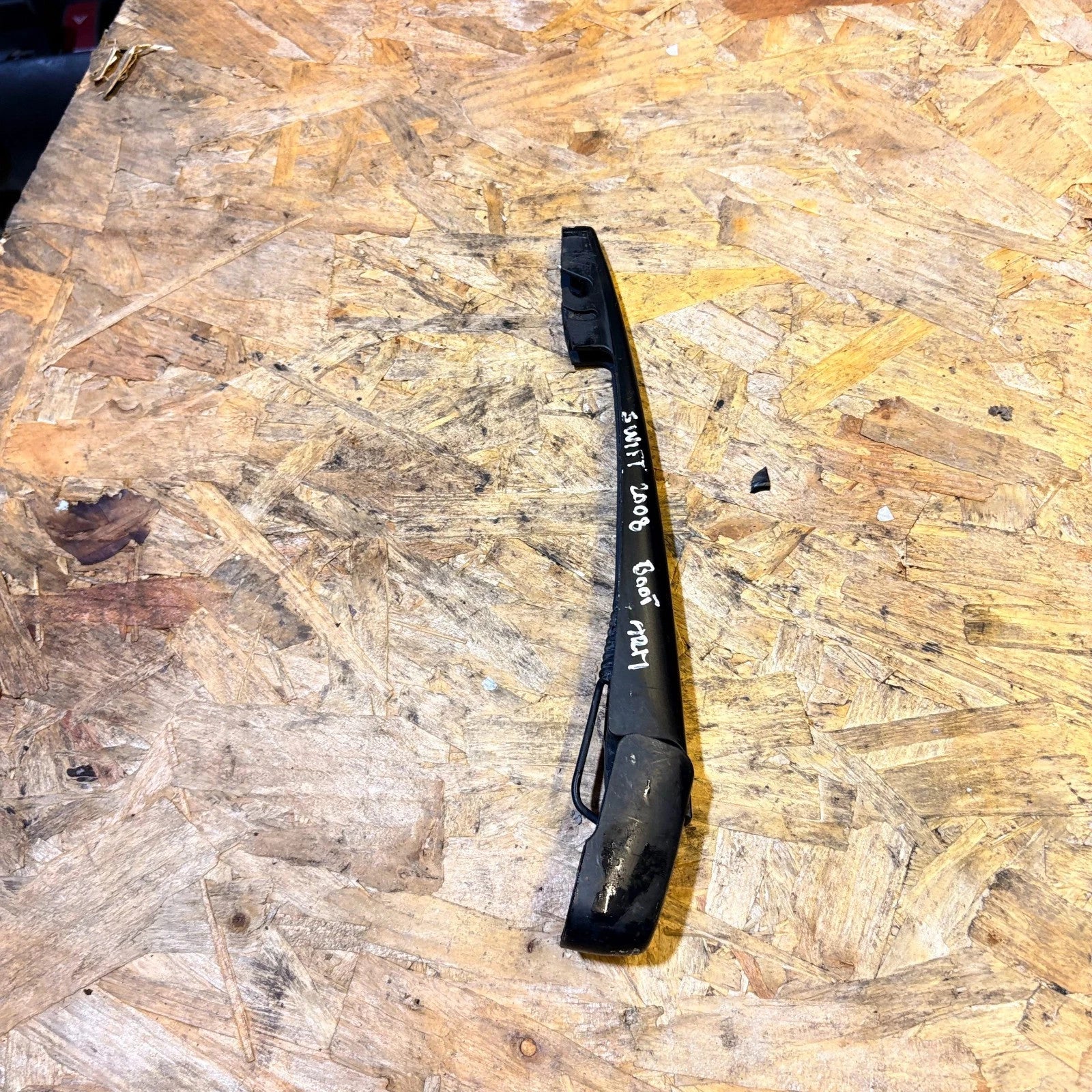 SUZUKI SWIFT 2005-10 REAR WINDOW WIPER ARM 5 DOOR